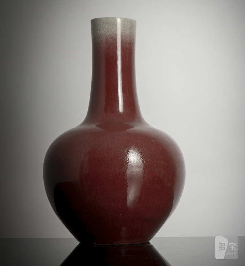 A copper-red glazed porcelain bottle vase 'tianqiuping' - 图3